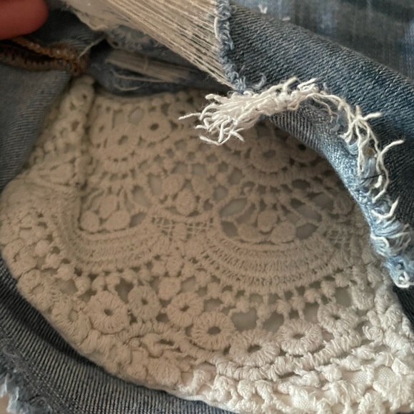 American Eagle Shorts - Picture 7 of 7